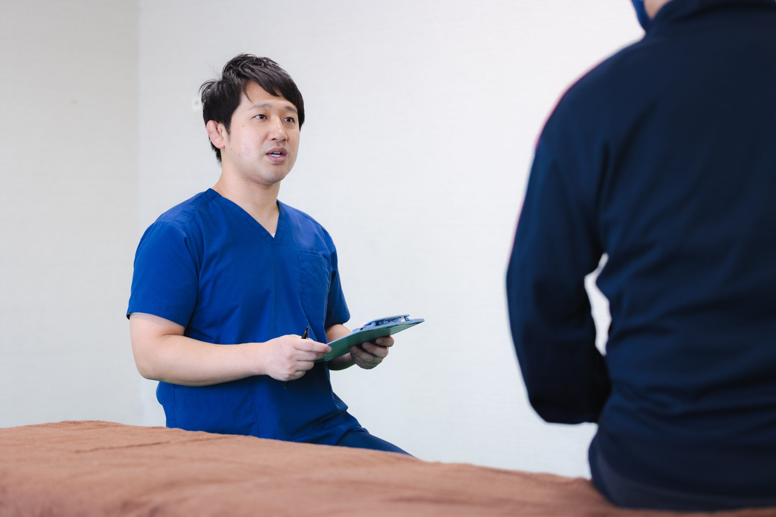 お話を伺いながら相談を進める様子